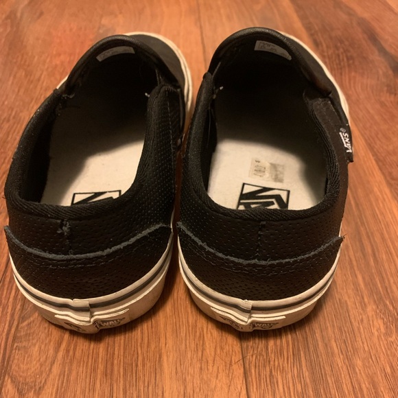 Selling  Vans leather slip on shoes. Worn but good condition - Picture 6 of 7